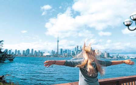 Schülerin Skyline Toronto Kanada Ausflug Sprachreise