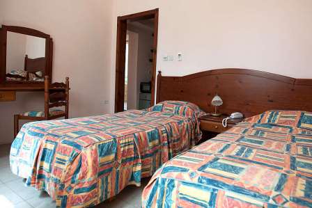 Sprachreise Malta Schüler Doppelzimmer Bett Unterkunft