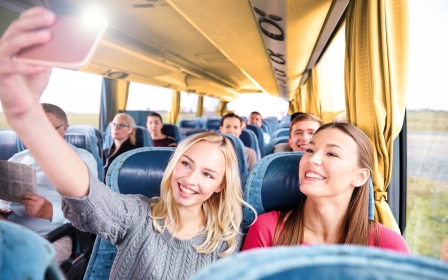 Schülerinnen Selfie Bus Anreise Sprachreise