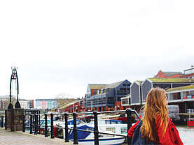 Schülerin Schüleraustausch Weymouth England Wasser Boote