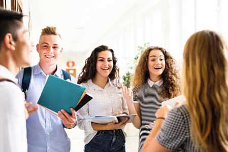 Schüler Freunde High School Aufenthalt Klassenraum Schule Unterricht